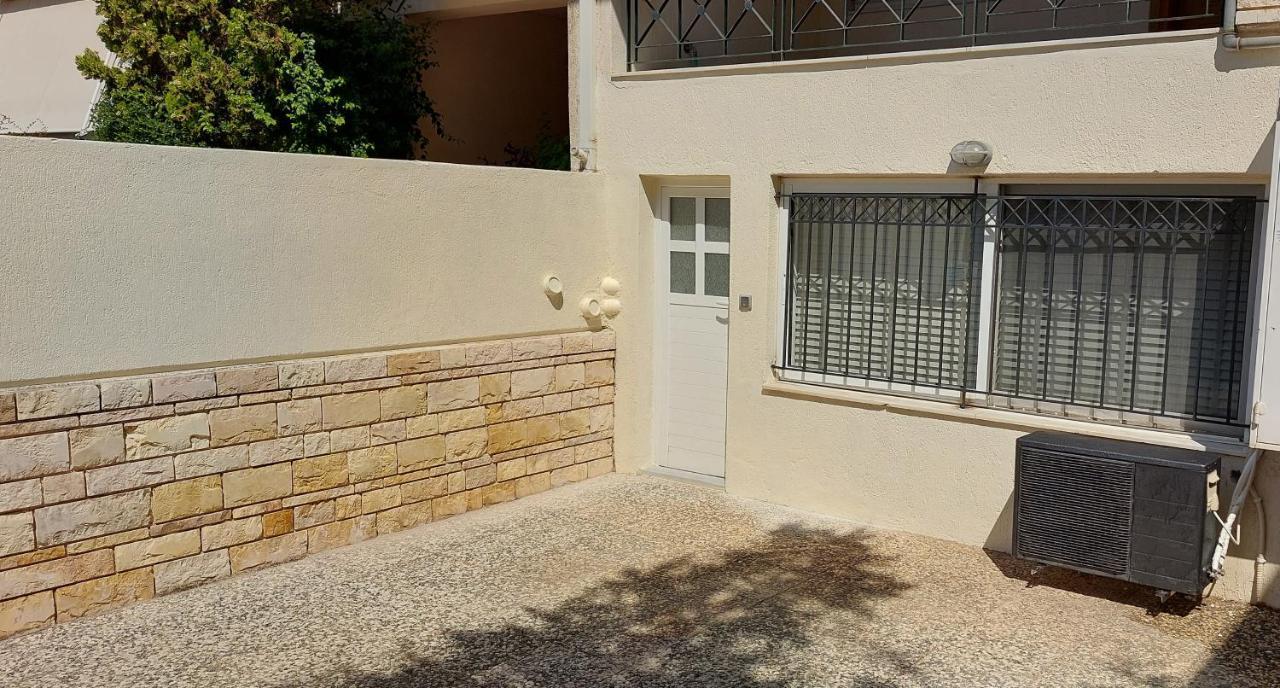 Honeybee 1 - Sunny Studio In The Center Of Rafina Rafína Exterior foto